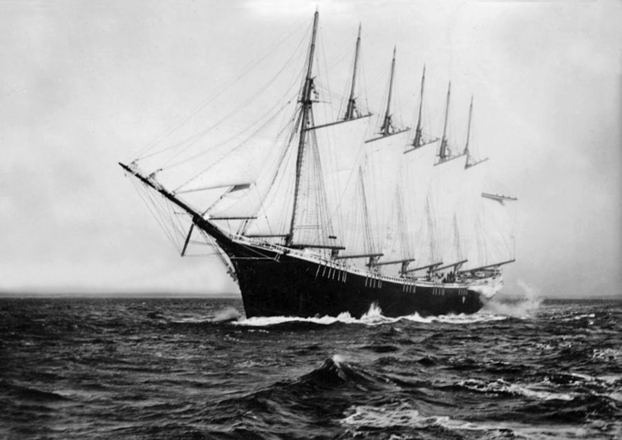 Port bow view of 6-masted schooner 'Wyoming' under full sail on her first voyage from Bath, Maine, 1909, from Maine Memory Network.